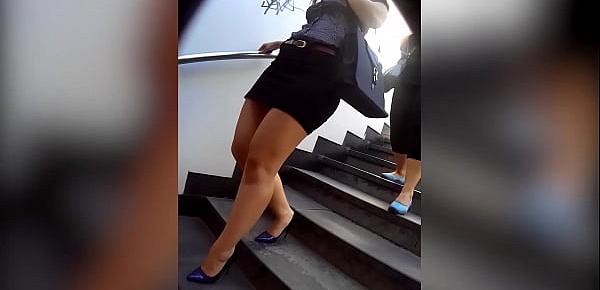  big butt miniskirt in public
